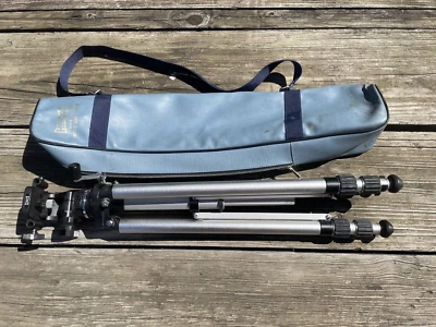 Heiwa Tripod HS-174 Tripod with V-6 Spring Head with Carrying Case - Image 1 of 4