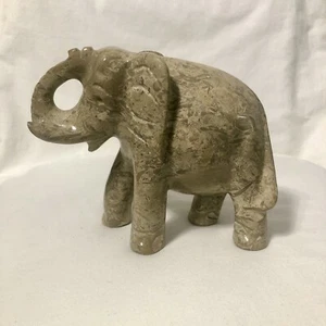 Vintage Stone Carved Elephant With Trunk Up Sculpture Prosperity Good Luck Rare - Foto 1 di 8