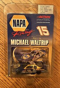 NASCAR Action #15 NAPA Michael Waltrip Stars/ Stripes 2001 Monte Carlo 1:64