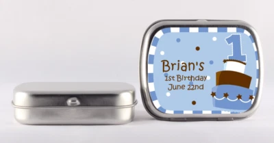 Pegatinas de lata azul menta 1er cumpleaños - Favores de lata personalizadas como nuevas Foto 1 de 2