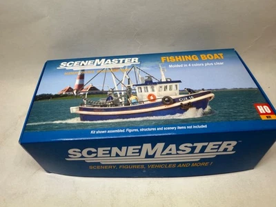 Walthers Scene Masters Ho Scale Fishing Boat #949-11016 Kit - Image 1 of 4