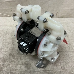 SANDPIPER S05B2K1TPNS000. Double Diaphragm Pump 1/2" Connection Size - Picture 1 of 4
