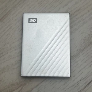 WD My Passport Ultra WDBC3C0020BSL 2 TB Portable Hard Drive External Silver - Picture 1 of 4