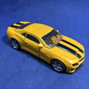 Transformers Studio Series 74 Bumblebee Deluxe Class Revenge Of The Fallen Read - Picture 1 of 8