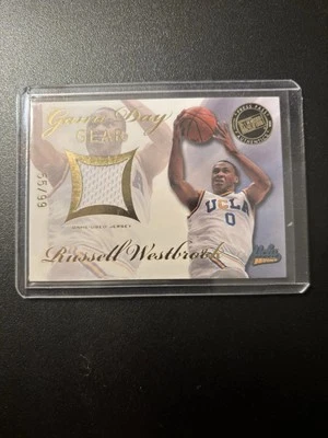 Camisetas Press Pass Russell Westbrook Game Day Gear 2008 doradas RC #/99 Foto 1 de 2