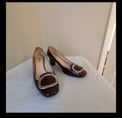 Zapatos de salón vintage PRADA charol borgoña punta cuadrada talla 9 Foto 1 de 3
