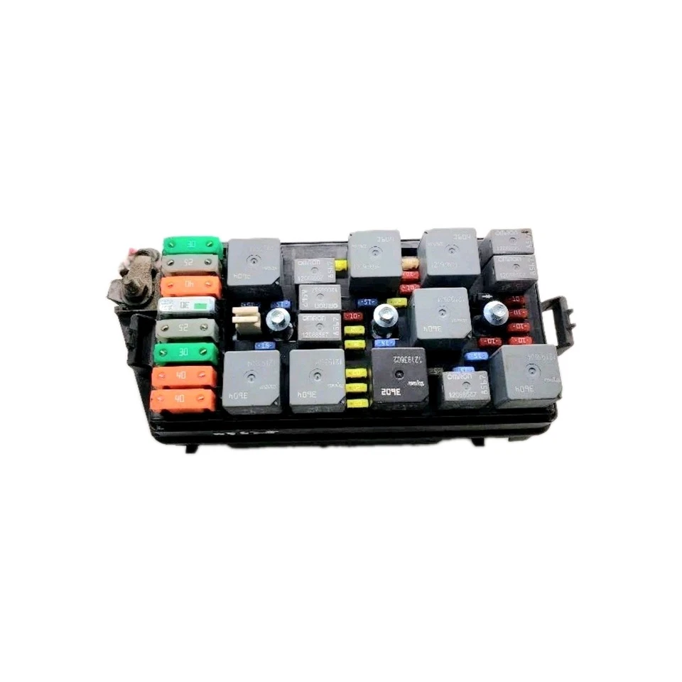 OEM 2006-2007 Saturn Vue, caja de fusibles del motor caja de fusibles bloque de relé de conexiones Foto 1 de 1