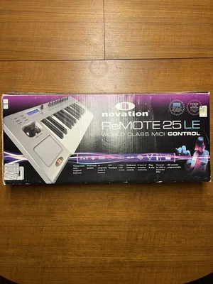Novation ReMote 25 LE  Clean Battery Compartment  - image 1 of 4