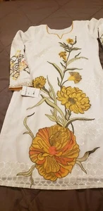 Pakistani / Indian Women's White Embroidered Chiffon Kurti Size Medium - Picture 1 of 7