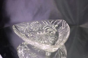 Hazel Atlas Clear Triangle Shape Footed Candy Nut Dish Pinwheel Design Star 6045 - Picture 1 of 4