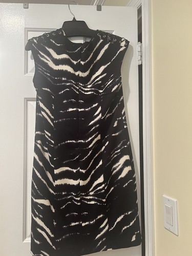 Abito smanicato Michael Kors bianco e nero taglia M ottime condizioni.