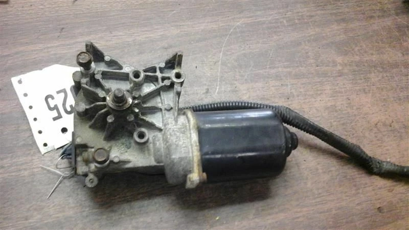 95 96 97 MITSUBISHI ECLIPSE WINDSHIELD WIPER MTR 22050 - Изображение 1 из 1