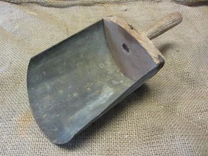 Cuchara antigua de metal y madera antigua tienda pala de semillas granja 9588 - Imagen 1 de 1