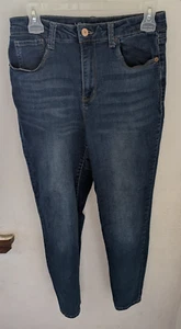 No Boundaries Größe 11 Baumwollmischung Stretch Taille Medium Wash Blau Denim Jeans - Bild 1 von 2