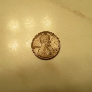 1977-D  Lincoln Cent - Picture 1 of 2