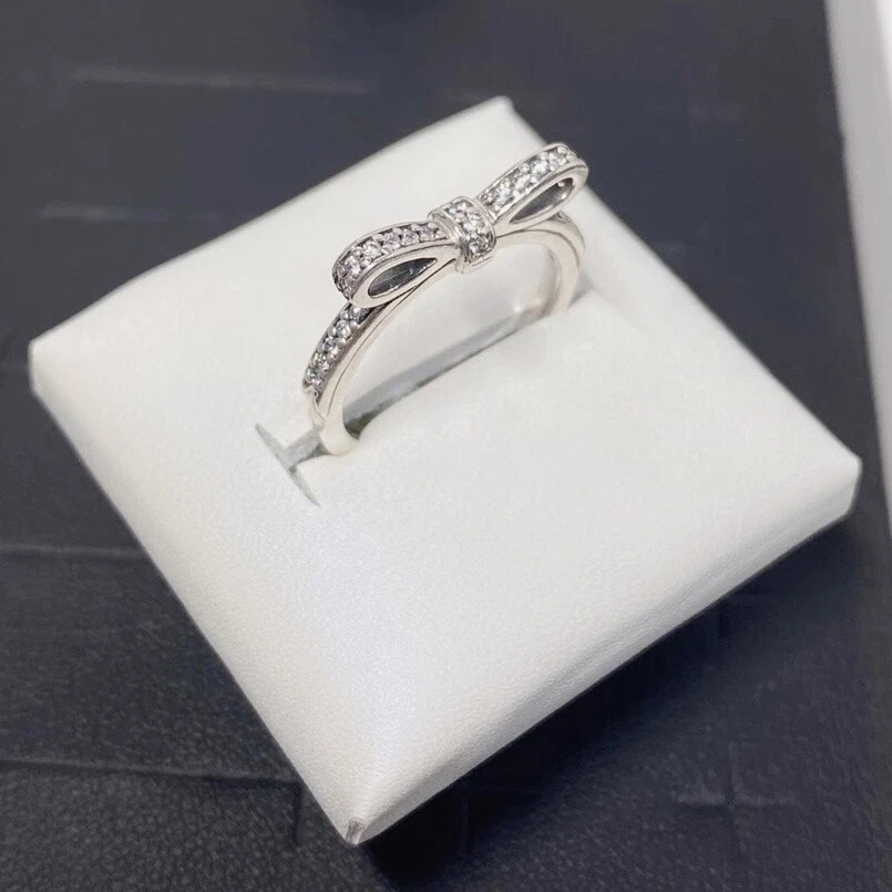 Nuevo Auténtico Anillo de Plata Esterlina 925 Brillante Clásico Lazo Plata Todas las Tallas Foto 1 de 3