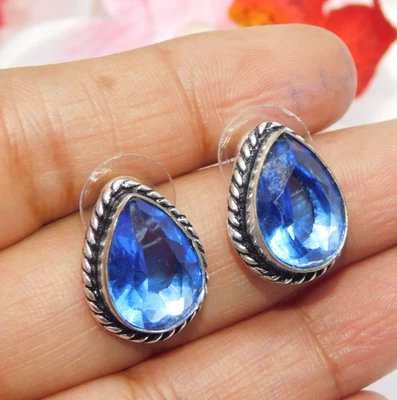 Orecchini pendenti al quarzo blu svizzero goccia argento sterling placcato gi... - Immagine 1 di 4