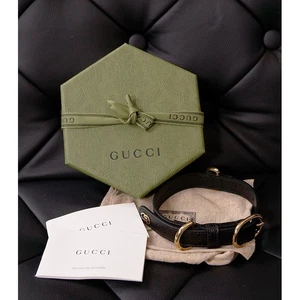 taglia small NUOVO $400 GUCCI nero Demetra pelle logo GG PET gatto/cane COLLARE NUOVO CON SCATOLA - Foto 1 di 15