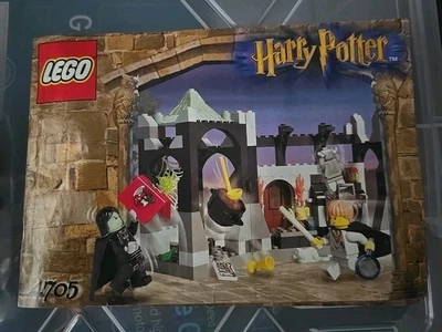 LEGO #4705 Harry Potter: Snape's Class - Complete Set - Image 1 of 3