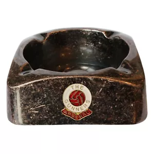 Cenicero de metal efecto antiguo del club de fútbol Arsenal - Imagen 1 de 2