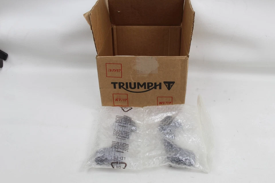  Painéis de cobertura Triumph Speed Triple Street Triple 11-20 acabamento de instrumento NOVO - Imagem 1 de 4