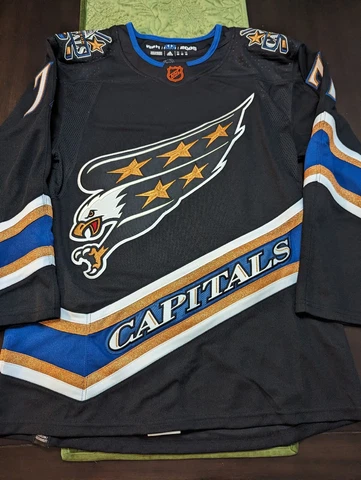 SIZE 46 (S) ADIDAS WASHINGTON CAPITALS REVERSE RETRO OSHIE JERSEY Cover