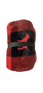 VICTORIA SECRET PINK SHERPA BLANKET Red & Black Plaid 50x60 - NEW - 2020 - Picture 1 of 4