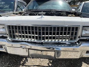 🔥 84 - 90 Chevy  Caprice Chrome Grille - OEM with screws. - Bild 1 von 8