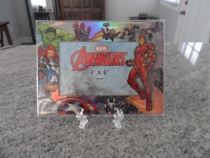 MARVEL AVENGERS 4" X 6" MAGNETIC PHOTO FRAME~COLORFUL~NOVELTY~BRAND NEW~SEALED - Picture 1 of 24