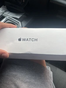 Apple Watch SE 2nd Gen A2723 44mm GPS Midnight Aluminum Case Smartwatch - Picture 1 of 3