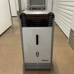 ALADDIN ALADDINIQUE A2600 GREY PARAFFIN -KEROSENE HEATER  missing a cap  - Picture 1 of 8