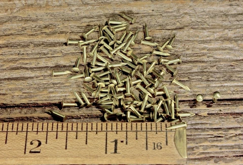 1/4” SOLID BRASS BRADS 100 NAILS Round Head 18 gauge Escutcheon pins USA made! Cover