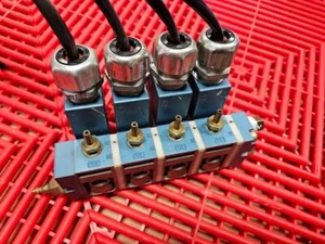 4 MAC 184B-111AAAA Luft Magnetventile 120V AC Spule 1/8" NPT nicht verriegelnd - Bild 1 von 6