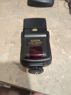SunPak Auto 355 AF Thyristor Flash for Nikon NE Used - Image 1 of 4