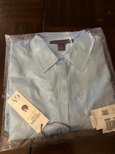 Gloria Vanderbilt Amanda Button-Up Shirt S Long Sleeve Cotton Light Blue NWT - Picture 1 of 3