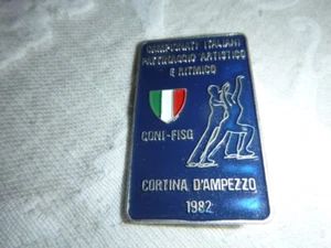 PINS CAMPIONATI ITALIANI PATTINAGGIO ARTISTICO E RITMICO CORTINA D'AMPEZZO 1982 - Bild 1 von 2