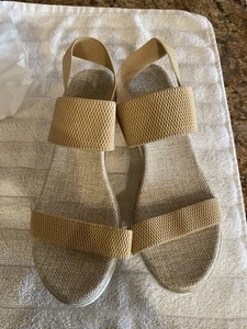 New Women’s Tan Sandals, Size 40 (9-9.5)By CVB With Bag - Picture 1 of 6