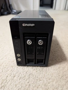 QNAP TS-259 Pro+ 2-Bay NAS Storage Array - two 1TB drives - Picture 1 of 4