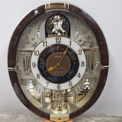 *PARTS/REPAIR* See Video Seiko 18 Melodies in Motion Chimes Music Clock MS-XM487 - Image 1 of 4