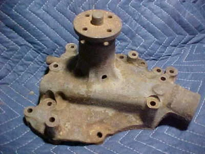 BOMBA DE AGUA FORD 302 351C & M 400, 1977 F250 F350 Foto 1 de 3
