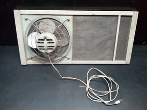 Premier Window Screen Fan - Ready to Display or Use - Vintage c.1900’s - Picture 1 of 12