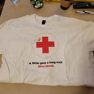 American Red Cross Peanuts Woodstock T-Shirt Large, Erwachsene, neu, nie getragen! - Bild 1 von 3