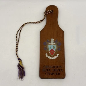 ¡Mini paleta de madera de invitación de 8"" Creighton Fraternity 1964 vintage! - Imagen 1 de 9