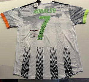 Camiseta deportiva firmada por Cristiano Ronaldo de la Juventus FC autografiada con certificado de autenticidad - Imagen 1 de 10