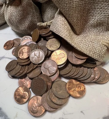 🎄 Christmas 150 Wheat & Memorial Cents Mystery Bag + Steel Penny & Magnifier 🎁 - Image 1 of 4