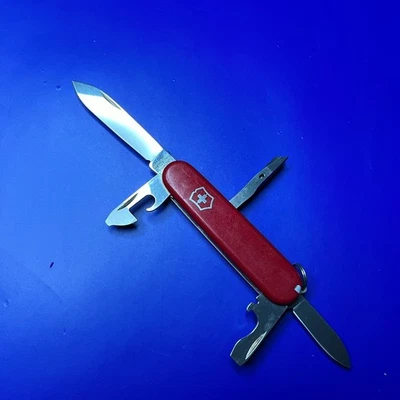 Navaja suiza Victorinox pequeña Tinker 84 mm Foto 1 de 4