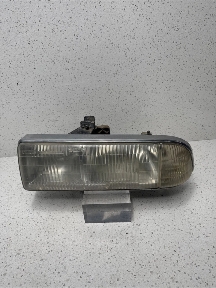 Faro lateral izquierdo Chevrolet S10/S15/Sonoma 1998-2004 camioneta B471-8 Foto 1 de 4