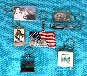 Vtg Key Chain Lot of (7) Custer South Dakota Mount Rushmore Crazy Horse + - Picture 1 of 8