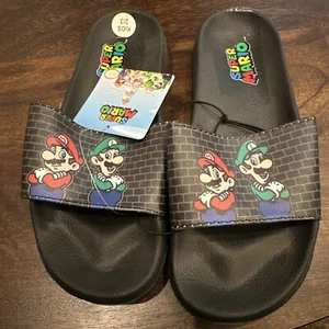 Super Mario Brothers Game Mario Luigi Nintendo Sandals Kids Shoe  sz 2/3 - Picture 1 of 6