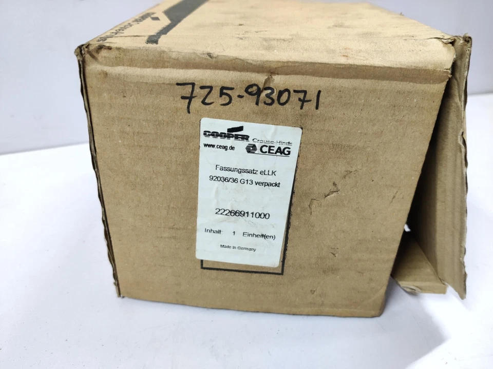 COOPER CROUSE HINDS eLLK 92036/36 G13 Socket Set - Image 1 of 4